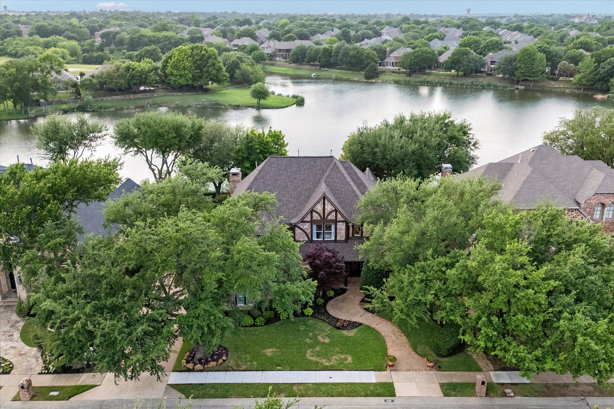 6513 Wildwood Drive McKinney TX | Luxury Lakefront Home in